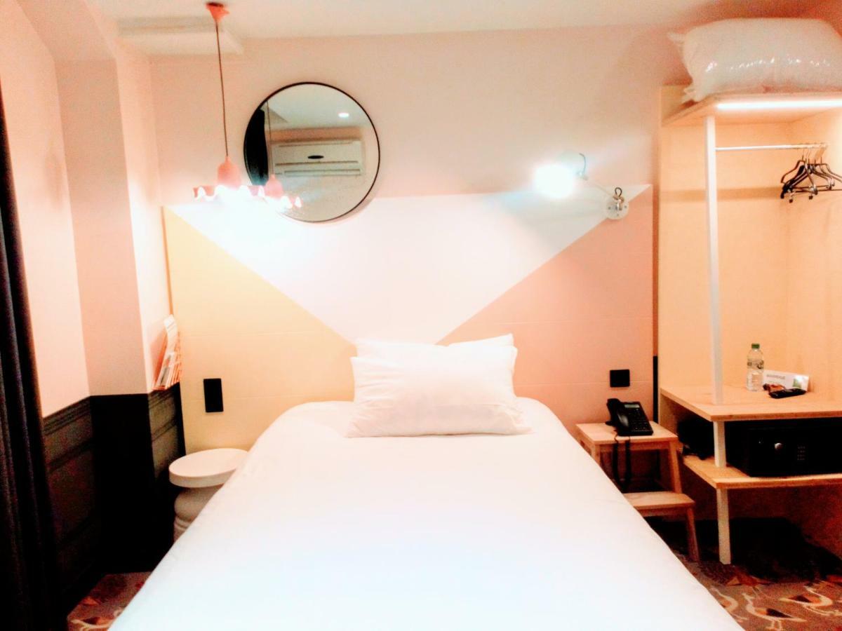 Hotel Ibis Styles Paris Gare De L'Est Tgv Exteriér fotografie